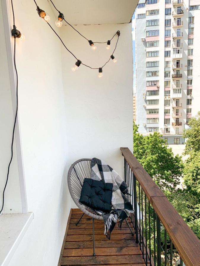Birdie Home At Nauky Metro Kharkov Luaran gambar