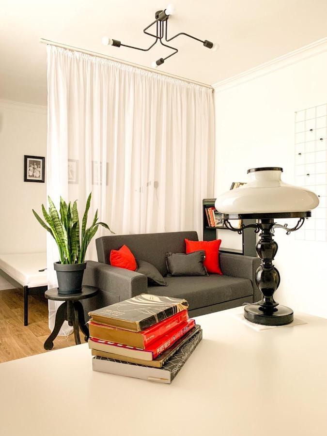Birdie Home At Nauky Metro Kharkov Luaran gambar
